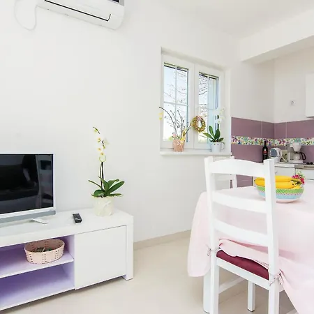 One-bedroom In 公寓